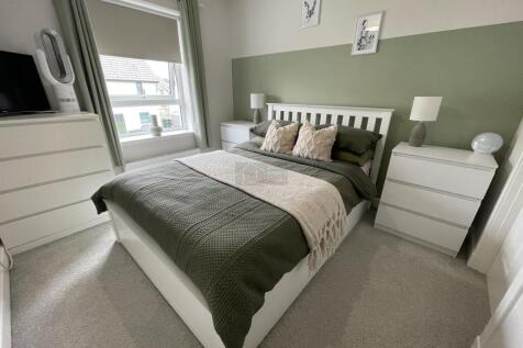 Bedroom 1a.JPG