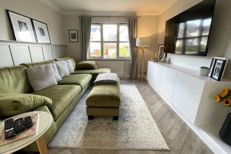 Lounge a.JPG