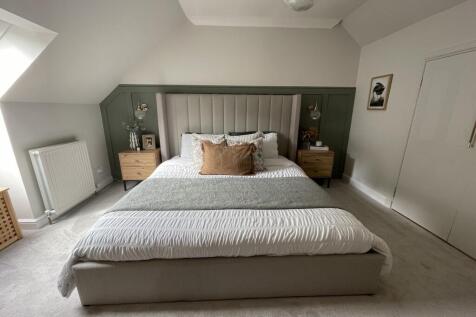 Bed 1 a.JPG
