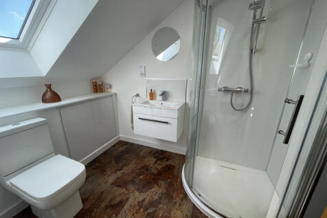 Ensuite a.JPG