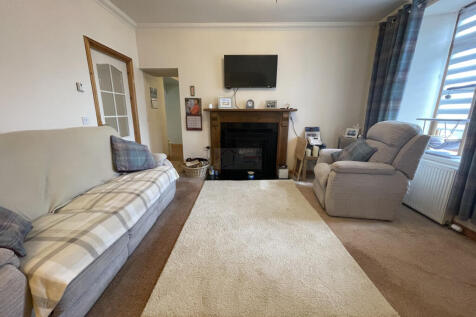 Lounge a.JPG