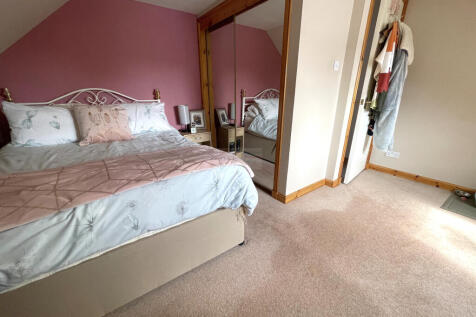 Bedroom 2a.JPG