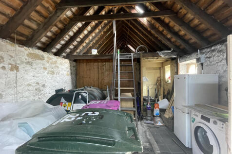 Bothy.JPG
