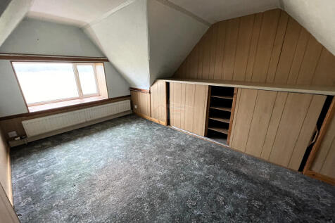 Bedroom 5.JPG
