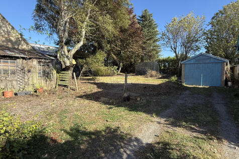 Driveway &amp; Garage.JPG