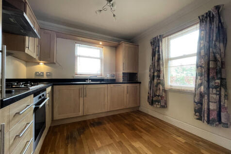 Kitchen a.JPG