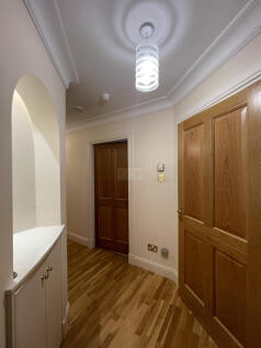 Hallway.JPG