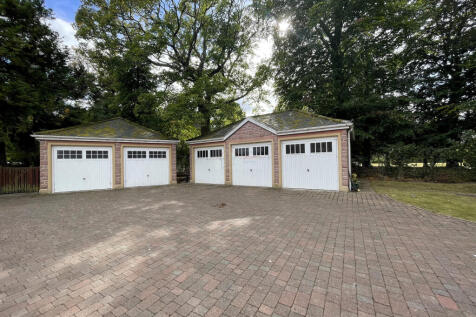 Garages.JPG