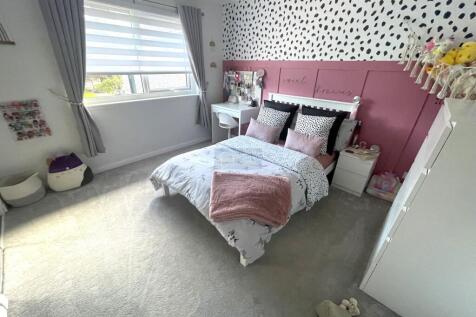 Bedroom 2a.JPG