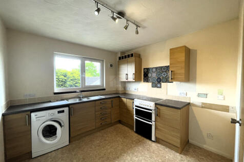 Kitchen a.JPG