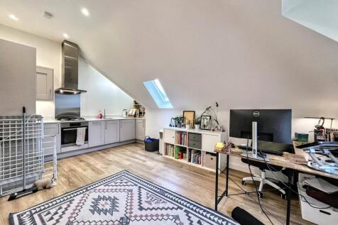 Lounge/Kitchen