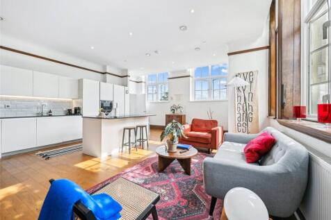 Reception/Kitchen