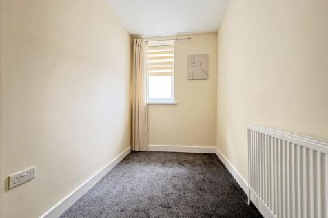 FF BEDROOM 2
