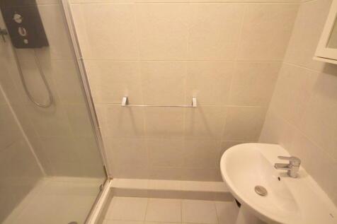 EN SUITE SHOWER ROOM
