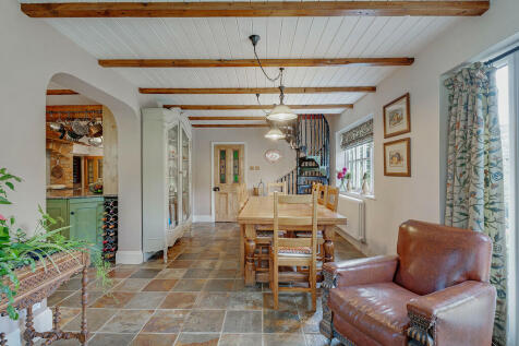 living dining roo...
