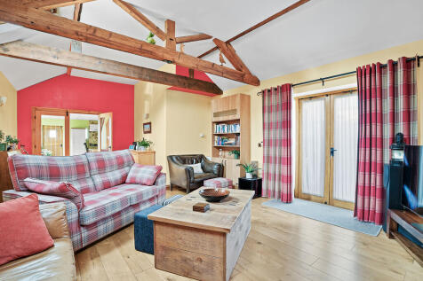 sitting room 4