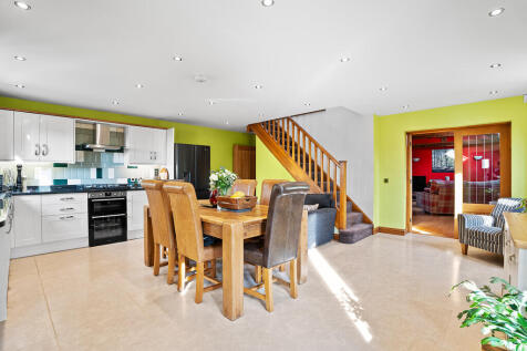 kitchen dining ro...