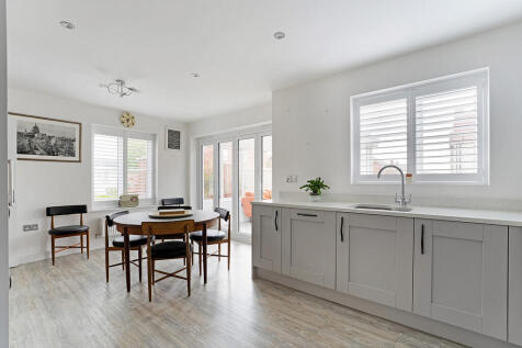 kitchen dining ro...