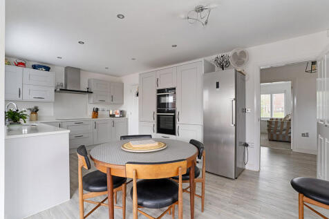 kitchen dining ro...