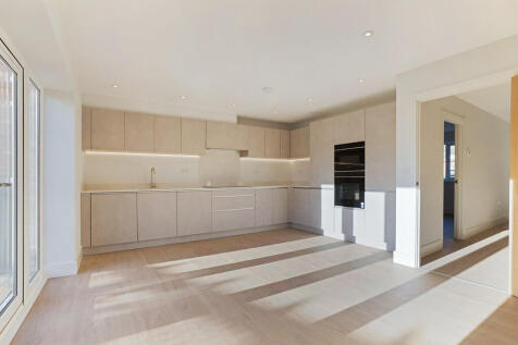 kitchen dining ro...