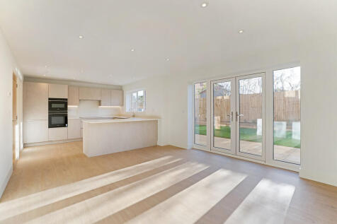 kitchen dining ro...