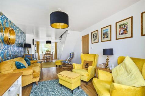 Living/Dining Area