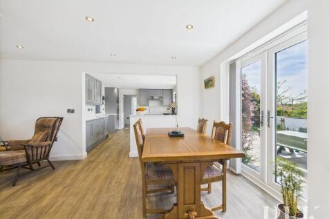 Dining Room/Snug