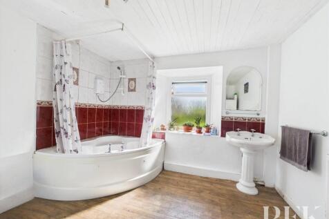 Ground Floor Bathroom