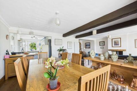 Dining Kitchen Area