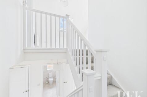 SECOND FLOOR LANDING