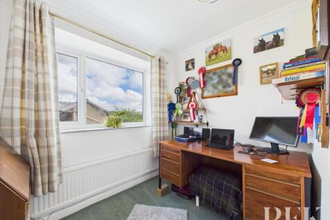 Bedroom 5/Office