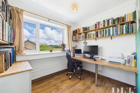 Bedroom 6/Office