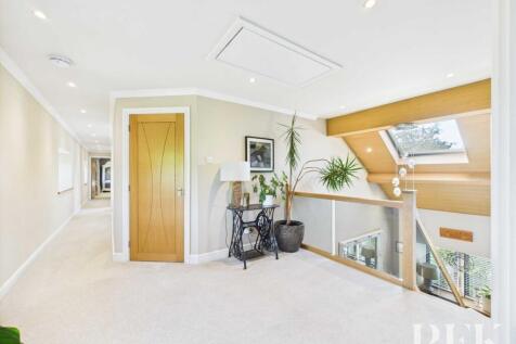 First floor landing