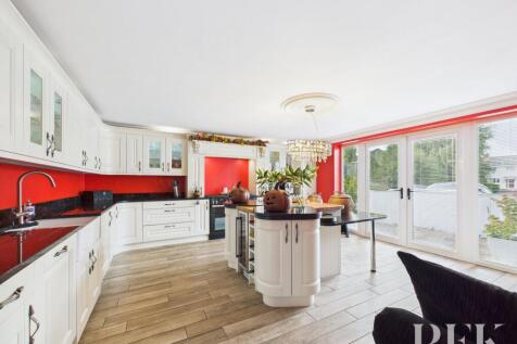 Kitchen/Family Room