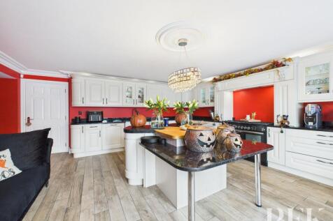 Kitchen/Family Room