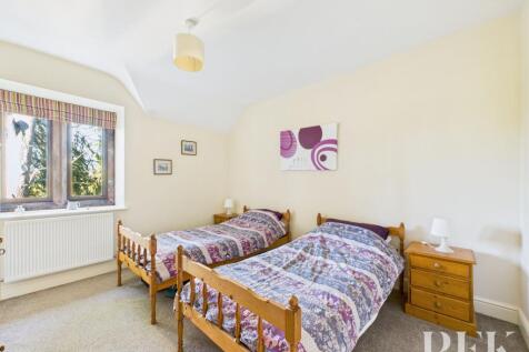 First floor Bedroom 2