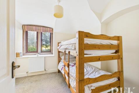 Lower ground floor bedroom 4