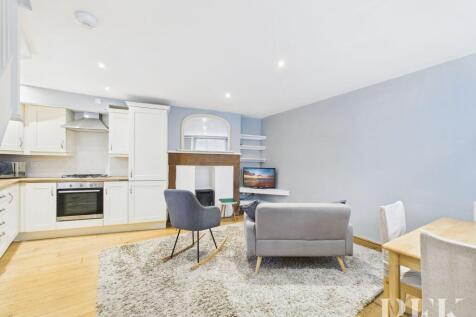 Open Plan Lounge/Dining/Kitchen