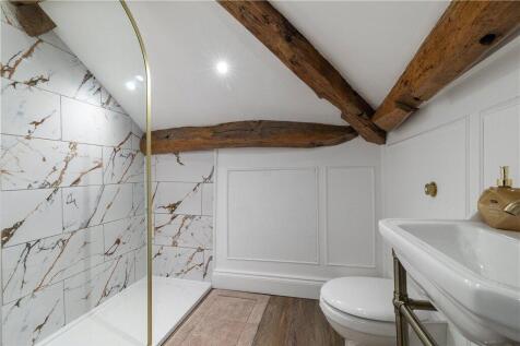 En Suite Bathroom