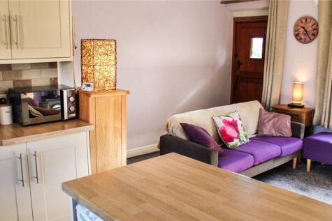 Living Kitchen Area