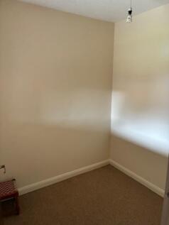 Flat 2 Mary Rose House 3.jpg