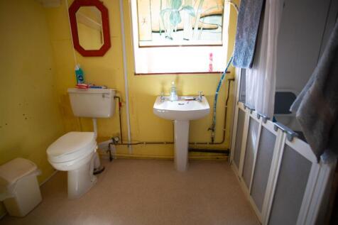 Utility  Shower.jpg