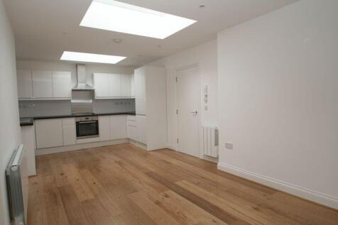 Kitchen &amp; living area