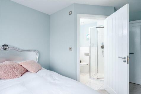 Guest En-Suite
