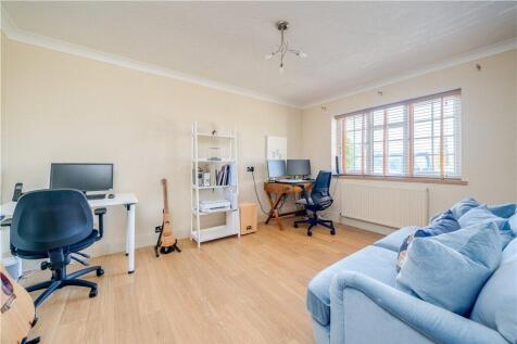 Family Room/Bedroom