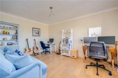 Family Room/Bedroom