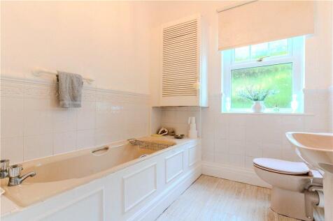 En Suite Bathroom
