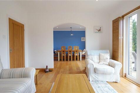 Sitting/Dining Room