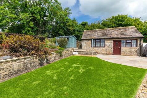 Rear Garden/Home Gym