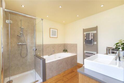 Stylish En-Suite